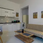Andrianas Central House